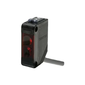 E3Z-D62 | Omron Diffuse-reflective Sensor