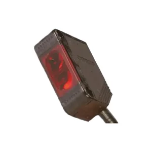 E3Z-D81 | Omron | Photoelectric Sensor with Built-in Amplifier